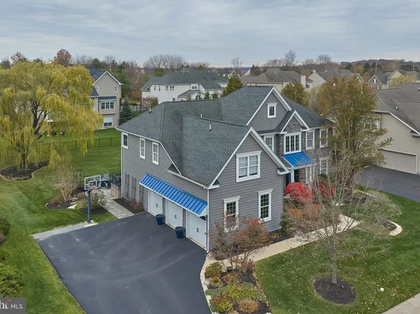 2080 Bedfordshire Rd, Furlong, PA 18925