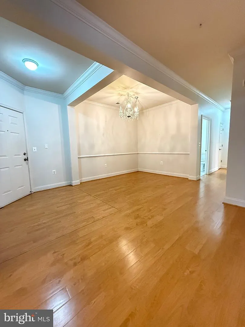 Building Photo - 4805 Mantlewood Way #204