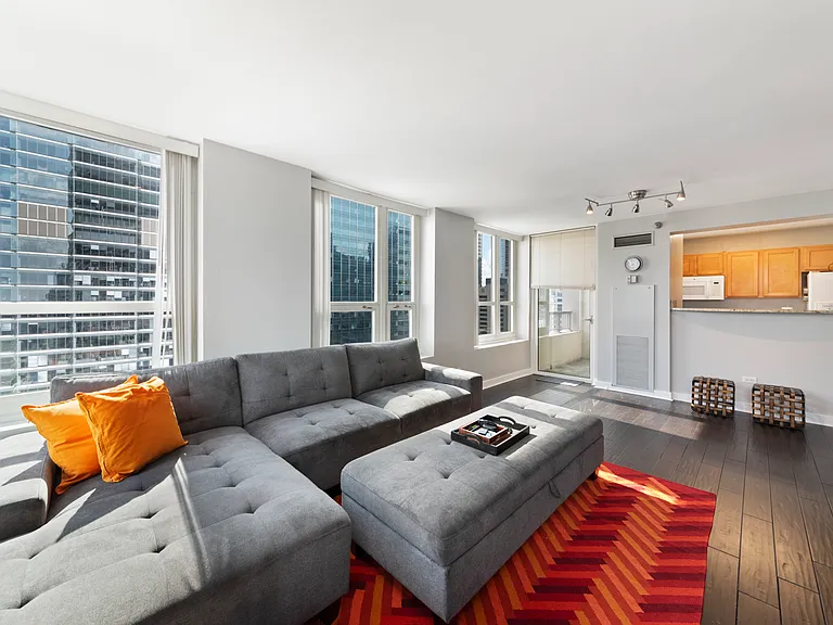 345 N La Salle Dr #2203 — Photo 9