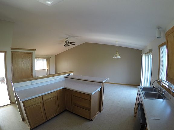 3rd image of 5210 Black Walnut Dr