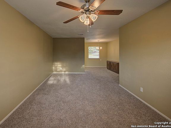3rd image of 86 Wonder Pkwy