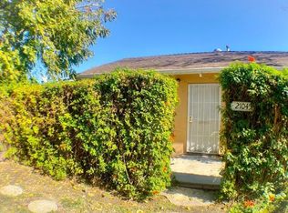 21045 Hart St, Canoga Park, CA 91303