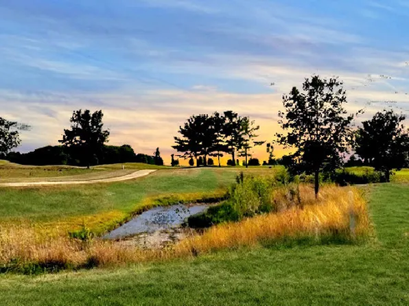 3037 E Stone Creek Blvd, Urbana, IL 61802