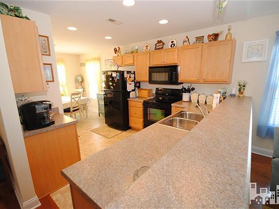 5th image of 2311 Curran Ct