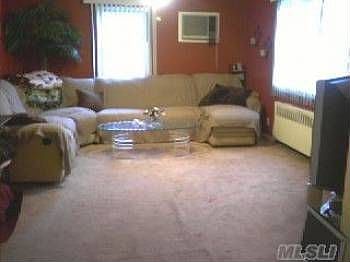 5th image of 8169 Langdale St