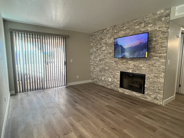 7570 Flamingo Rd #255 — Photo 2
