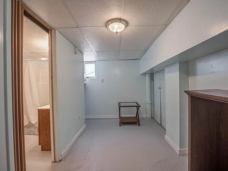 105 Albert St — Photo 21