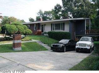 1516 Seabrook Rd, Fayetteville, NC 28301
