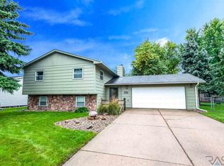 5505 W 44th St, Sioux Falls, SD 57106