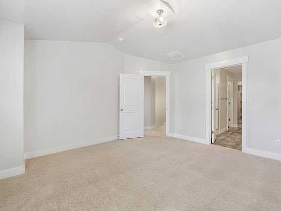 5th image of 3722 W 1650 N