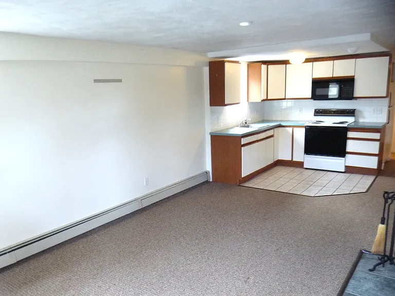44 Lawrence Ln #1 — Photo 2