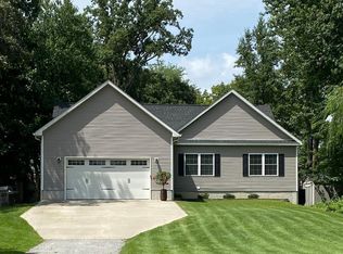 7608 Beaver Rd, Glen Burnie, MD 21060