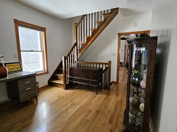 230 26th Street image 3 of 10