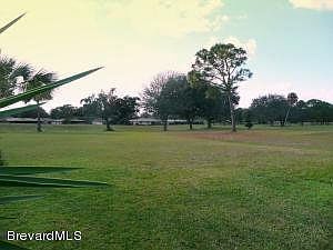 5th image of 1672 Country Club Dr