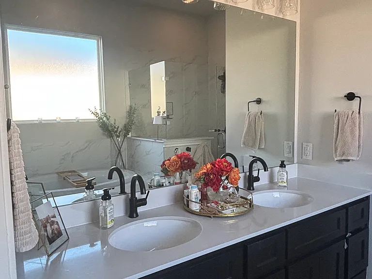 6668 Windfall Dr — Photo 12