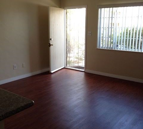 3rd image of 4475 Montalvo St