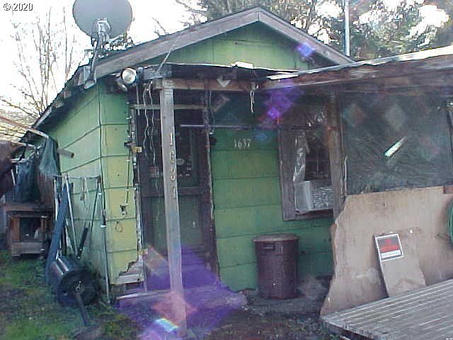 2nd image of 1637 SE Eddy St