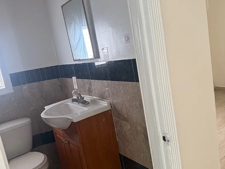 417 Franklin St #2 — Photo 7