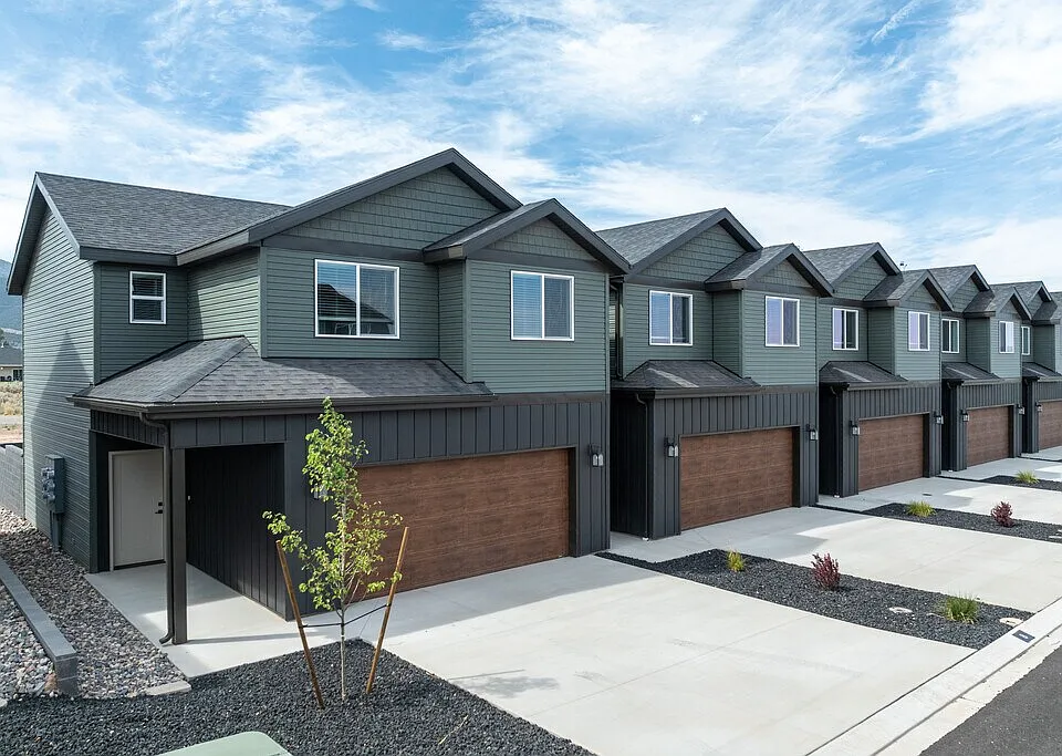 435 N 575 W #2