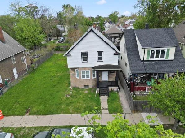 8072 Senator St, Detroit, MI 48209