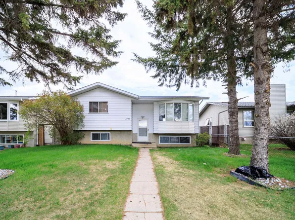 1771 37th St NW, Edmonton, AB T6L 3G7