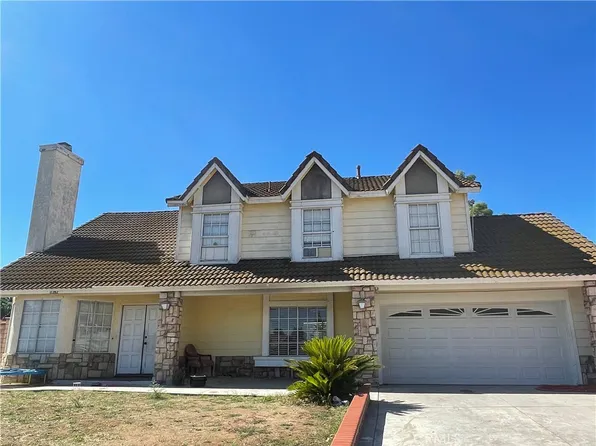 11282 Heathcliff Dr, Riverside, CA 92505