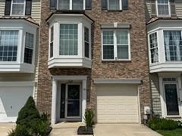 14 Bayberry Ln, Delran, NJ 08075