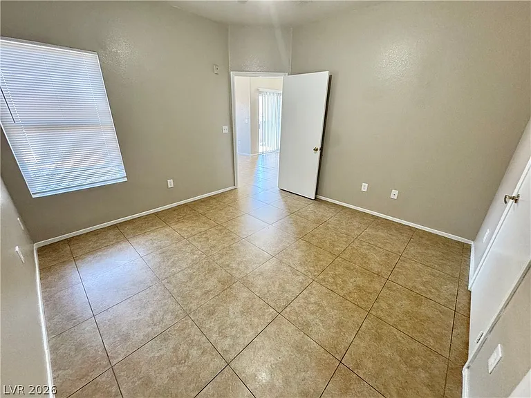 6650 W Warm Springs Rd #1077 — Photo 15