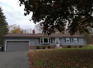 18 Tamanny Trl, Danbury, CT 06811