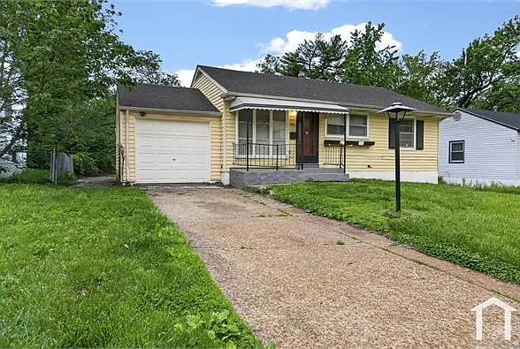 10409 Renfrew Dr — Photo 1