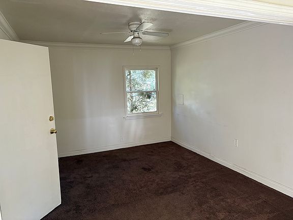 3rd image of 23031 Waters Dr #B