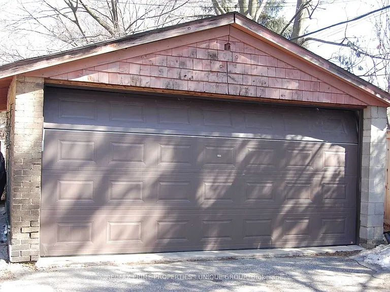 39 Whitehall Rd #UPPER — Photo 14