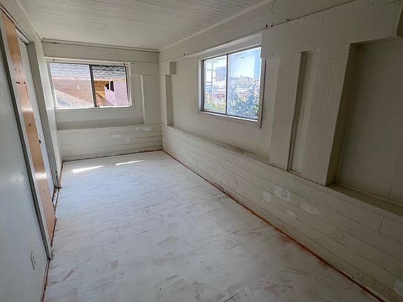 4th image of 2720 James M Wood Blvd #1/2