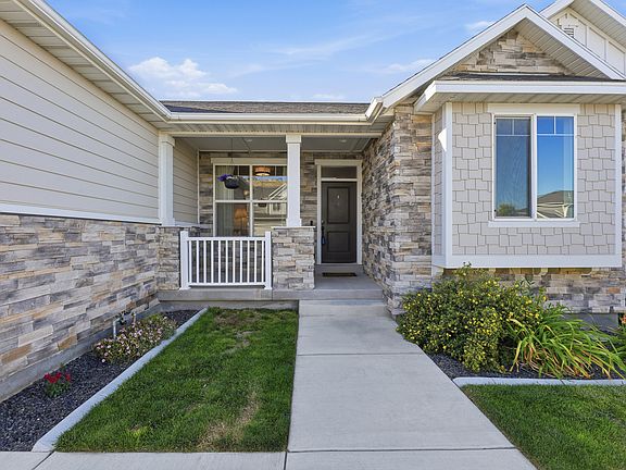 5th image of 2607 E White Birch Dr