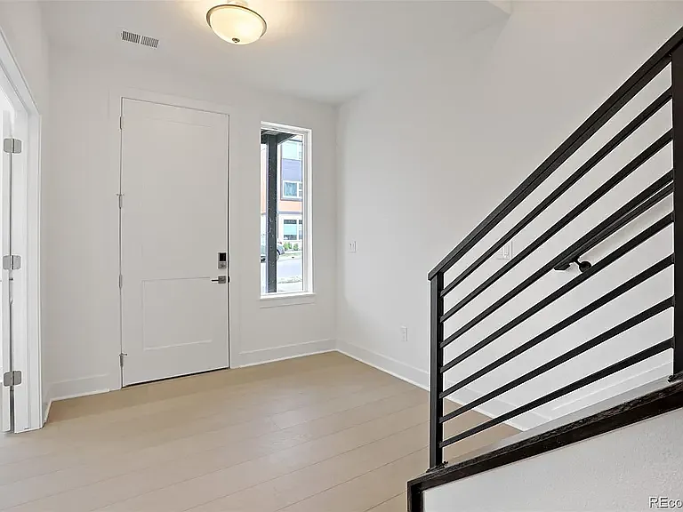 855 Superior Dr — Photo 21