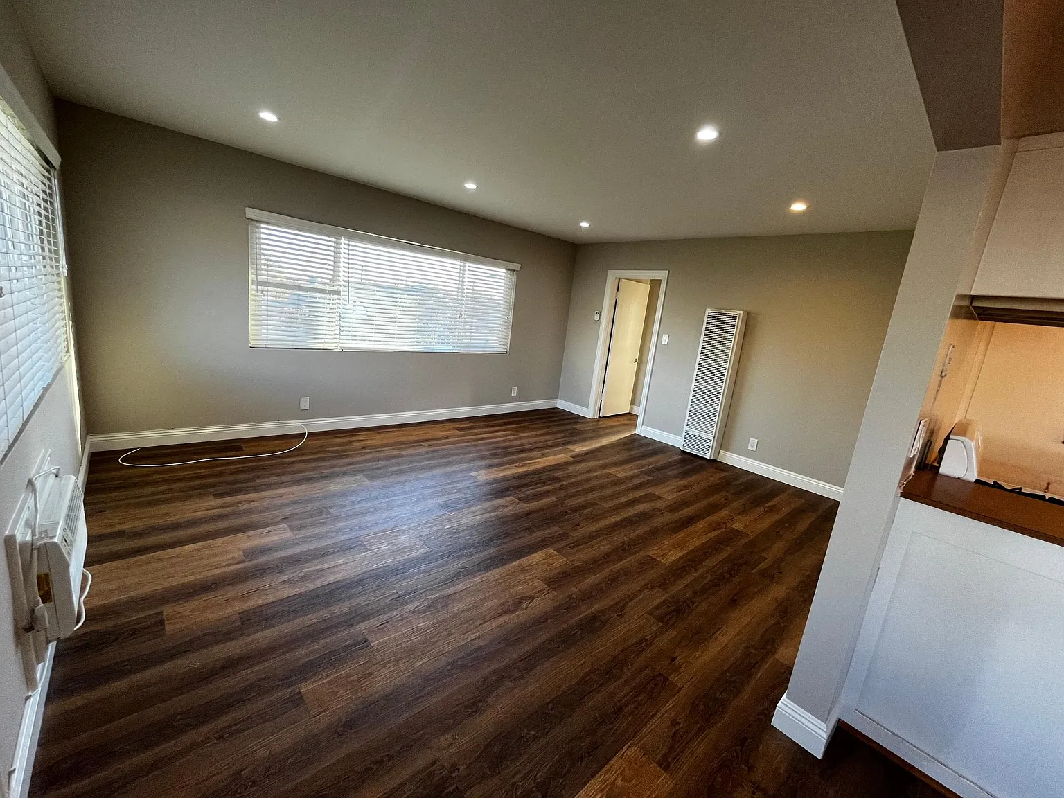 817 W Beacon St — Photo 4