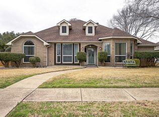 6317 Debbie Cir, Rowlett, TX 75089