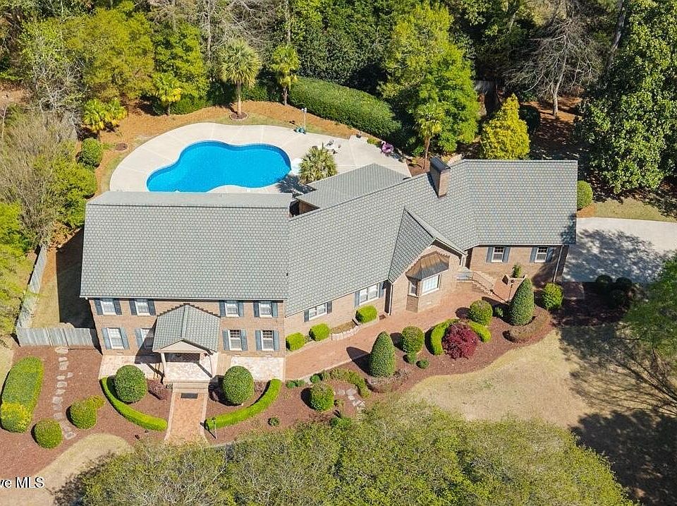 1st image of 120 Robin Road