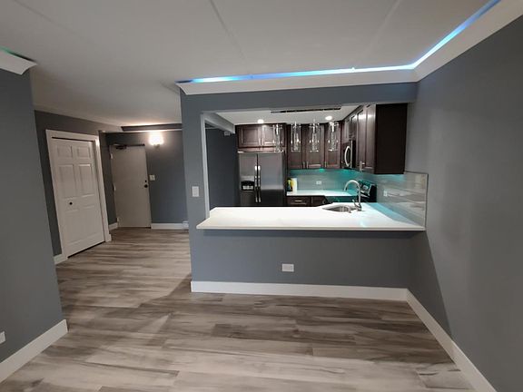 2nd image of 850 Des Plaines Ave APT 208