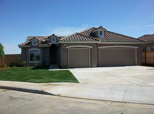 3276 Twain Ave, Clovis, CA