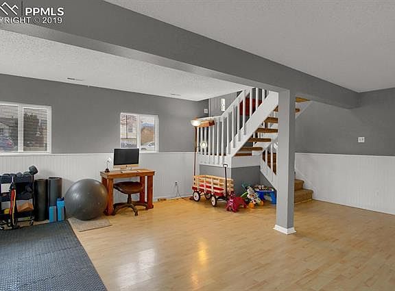 4th image of 4296 Marlow Cir