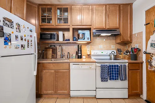 2 Larose Pl Photo 1
