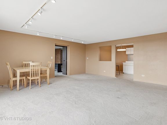5th image of 1727 W Crystal Ln Unit 706