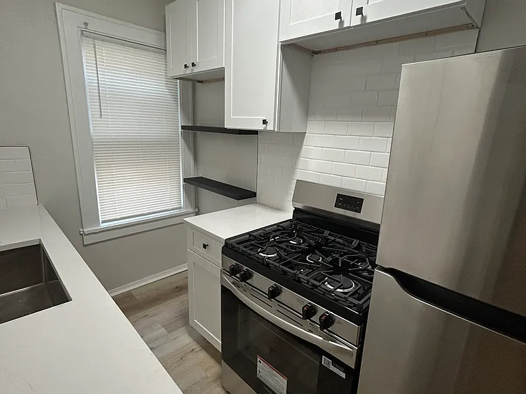 2373 Euclid Heights Blvd #4 — Photo 17