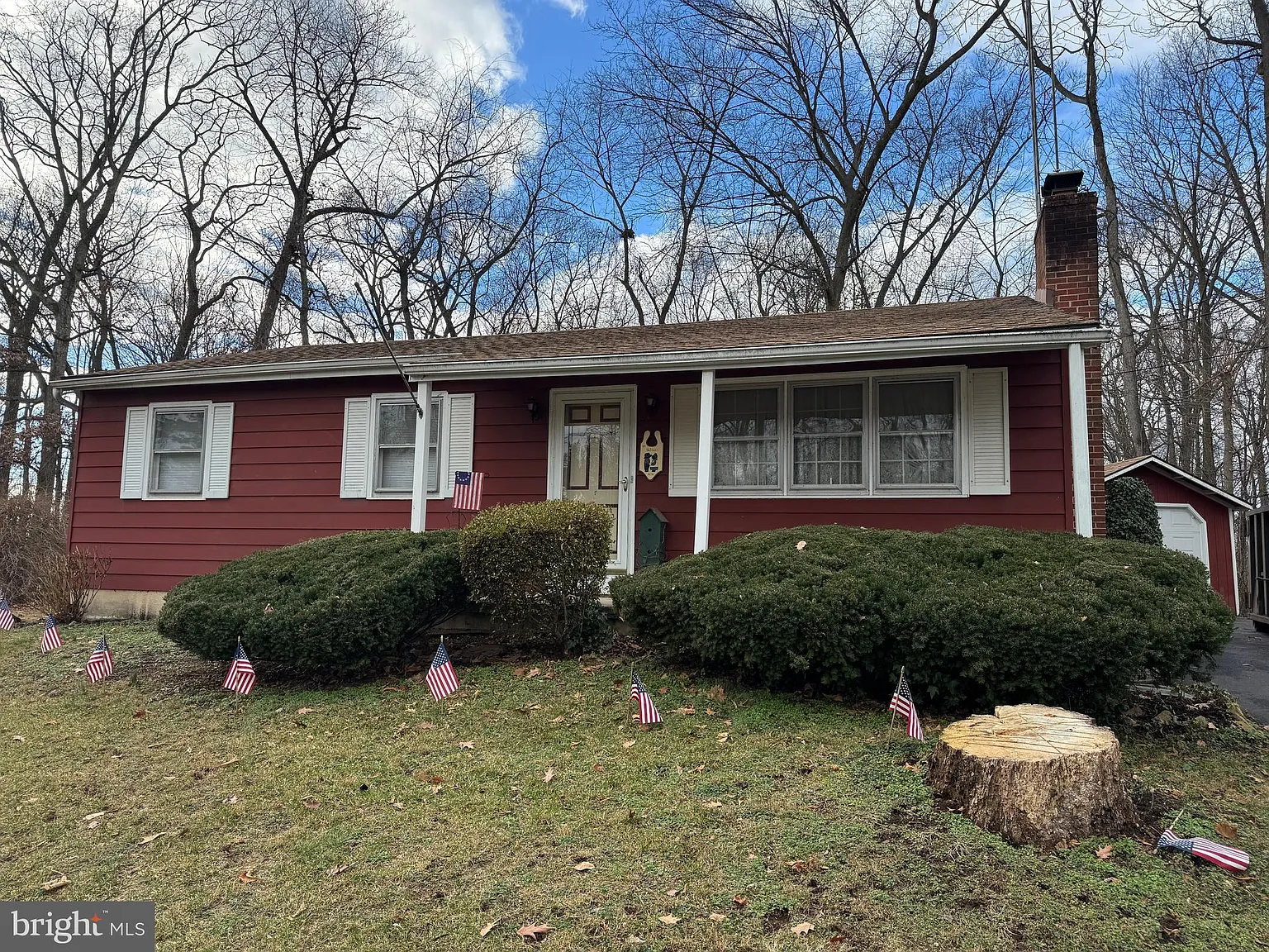 8015 Talhelm Rd photo 1