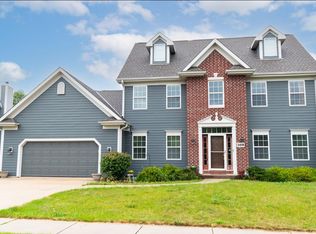 308 Bobolink Ave, Grafton, WI 53024