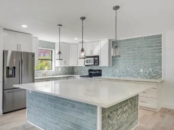 360 Wilma Cir APT 7, Riviera Beach, FL 33404