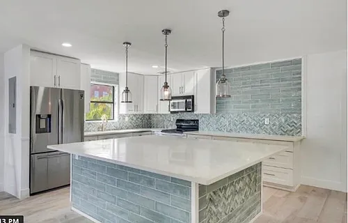 360 Wilma Cir #7 Photo 1