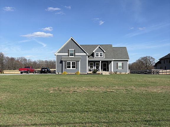 3rd image of 733 Jackson Rd
