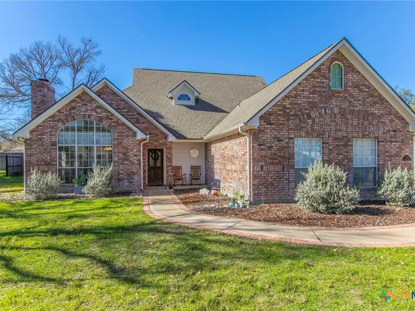 700 Arrowhead Dr, Salado, TX 76571